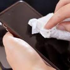 Should I Clean my Smartphone to Stay Safe From Coronavirus?
